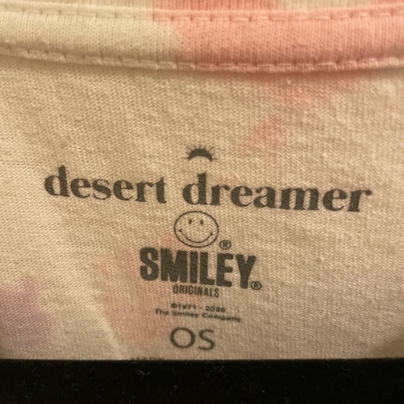 Desert dreamer x smiley world tee shirt - Picture 2 of 3